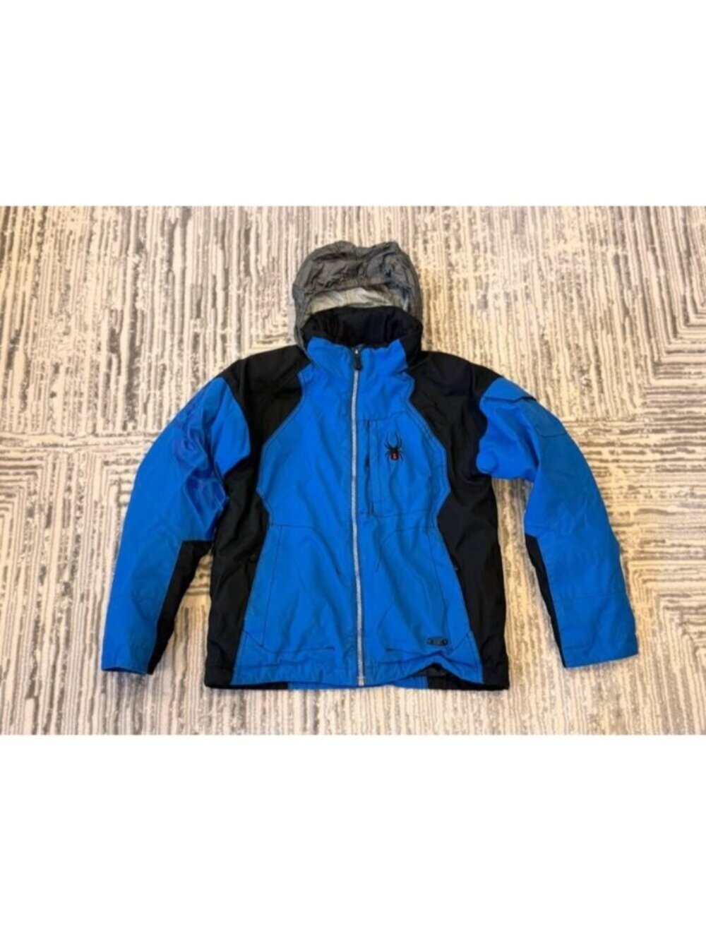 Spyder kids size 12 blue/black waterproof Winter coat Retails $199.